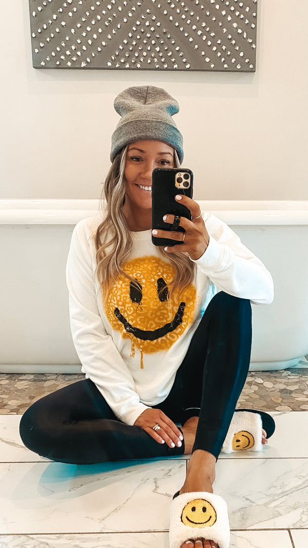 Leopard Smiley Face Sweatshirt (2 Colors)